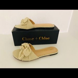 Yellow polka dot bow flats.